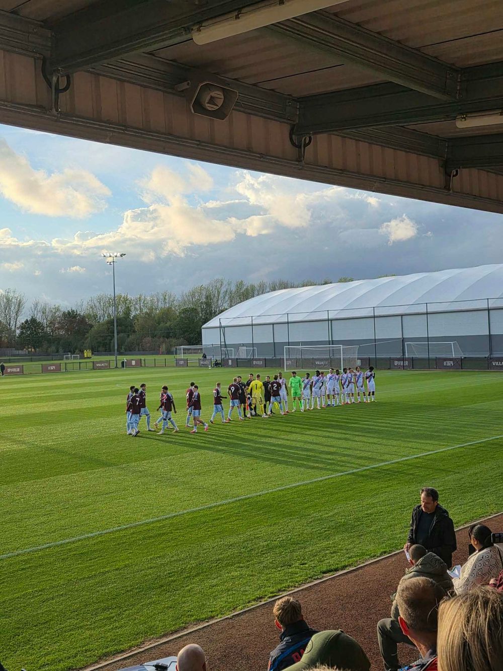 Avl cry u21