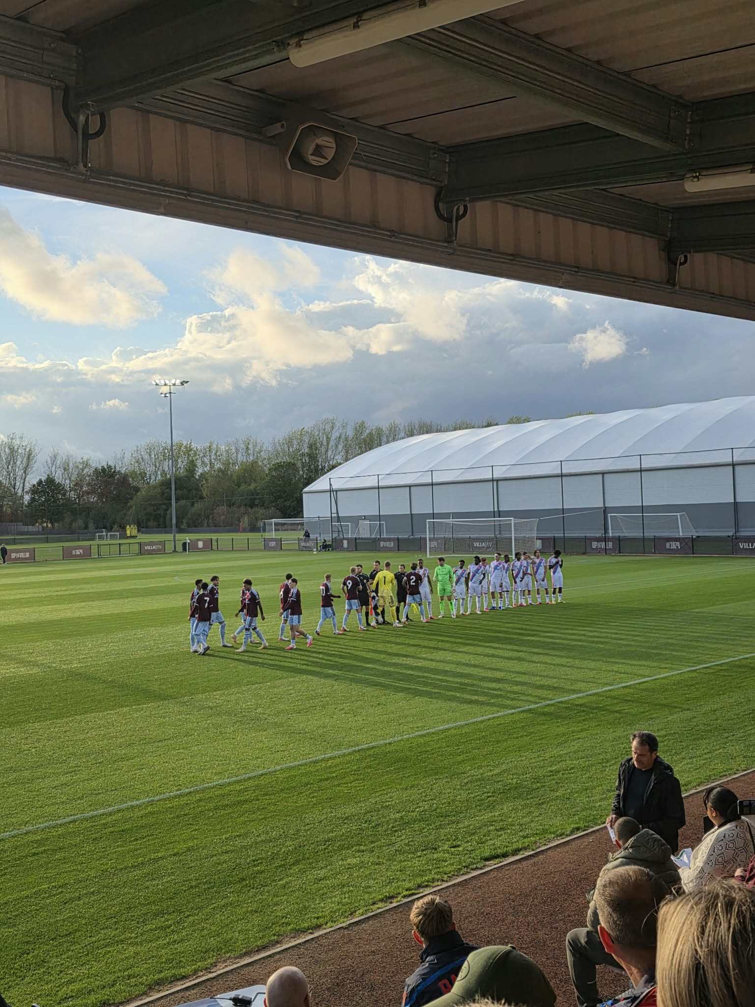 Avl cry u21